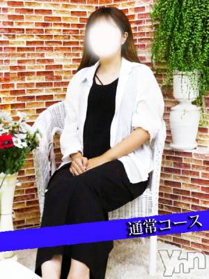 うらん(32) 身長155cm、スリーサイズB82(C).W59.H83。甲府デリヘル 甲府人妻隊(コウフヒトヅマタイ)在籍。