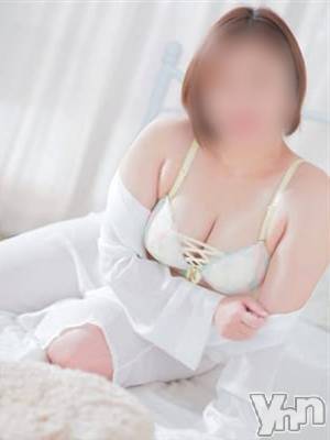 ひかるスリー(40) 身長149cm、スリーサイズB99(F).W69.H94。甲府デリヘル Three＆Men’s Spa 甲府(スリー＆メンズスパ コウフ)在籍。