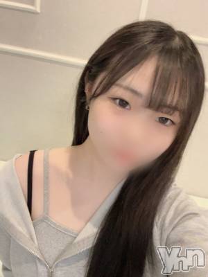 ももは(18) 身長160cm、スリーサイズB82(B).W54.H84。甲府ソープ オレンジハウス在籍。