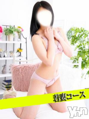 新人やよい(21) 身長158cm、スリーサイズB83(C).W57.H83。甲府デリヘル 甲府人妻隊(コウフヒトヅマタイ)在籍。