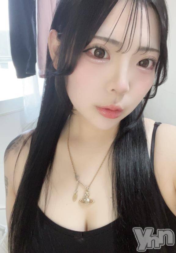 甲府ソープ石蹄(セキテイ) えな(22)の11月18日写メブログ「実は、、、」