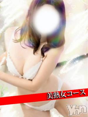 かなみ(42) 身長163cm、スリーサイズB85(F).W60.H89。甲府人妻デリヘル 甲府人妻隊(コウフヒトヅマタイ)在籍。