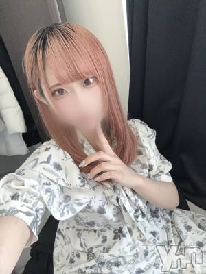 とと(19) 身長160cm、スリーサイズB88(F).W56.H84。甲府ソープ オレンジハウス在籍。