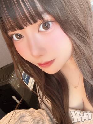 はなび(19) 身長165cm、スリーサイズB88(G以上).W57.H87。甲府ソープ オレンジハウス在籍。