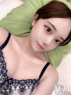 にじほ(19) 身長165cm、スリーサイズB80(D).W56.H88。甲府ソープ オレンジハウス在籍。