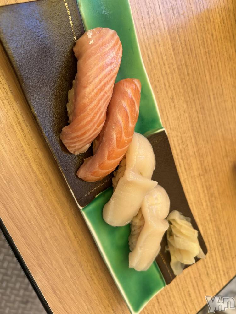 ���ܥ���Х��顦�����Entertainment Club HANA��BUSA(���󥿡��ƥ����ȥ���֡��ϥʥ֥�) �ޤ��4��7���̥�֥����ּ��ʰ��˿��٤Ƥ����͡�🍣��