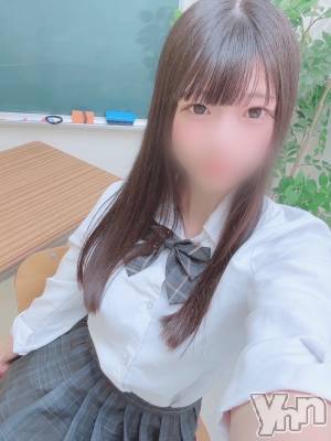 ねる(23) 身長162cm、スリーサイズB86(D).W57.H83。甲府ソープ オレンジハウス在籍。
