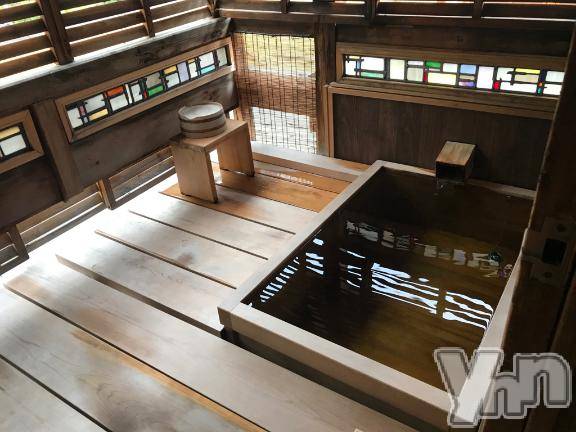 甲府デリヘル甲府人妻城(コウフヒトヅマジョウ) かおる(45)の10月31日写メブログ「こんばんは⭐️」