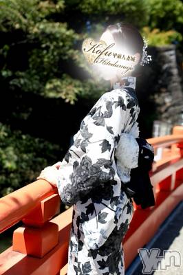 こころ(31) 身長163cm、スリーサイズB85(C).W56.H83。甲府デリヘル 甲府人妻城(コウフヒトヅマジョウ)在籍。