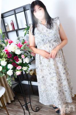 あや(47) 身長173cm、スリーサイズB88(D).W62.H88。 甲府人妻城在籍。
