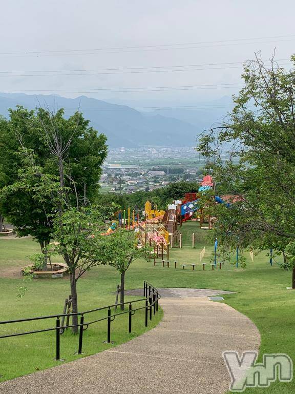 甲府デリヘル甲府人妻城(コウフヒトヅマジョウ) とあ(32)の5月19日写メブログ「涼しい～＼(^^)／」