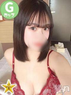 りな(19) 身長157cm、スリーサイズB88(G以上).W56.H85。甲府ソープ 石蹄(セキテイ)在籍。