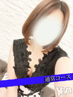 新人まい(30) 身長160cm、スリーサイズB87(E).W58.H88。甲府デリヘル 甲府人妻隊(コウフヒトヅマタイ)在籍。