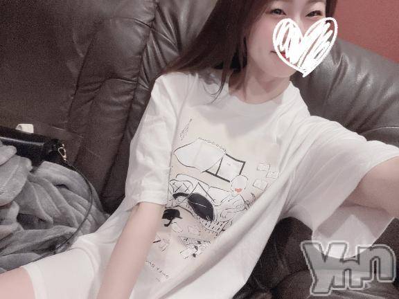 甲府ソープBARUBORA(バルボラ)みさき(24)の2025年4月3日写メブログ「🌷Tシャツなんか何枚あってもいいですからね🌷」