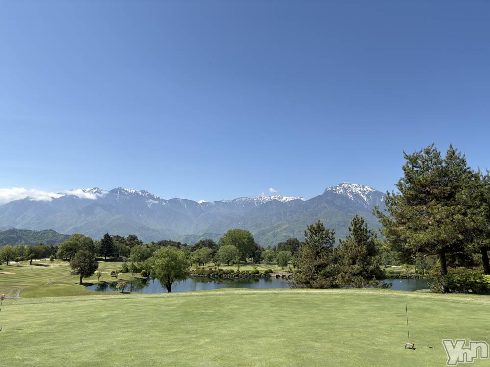 ���ܥ���Х��顦�����BRILLAR(�֥ꥸ�㡼��) ����ߤ�5��14���̥�֥����֎��ގَ̹ԤäƤ��ޤ���⛳️��