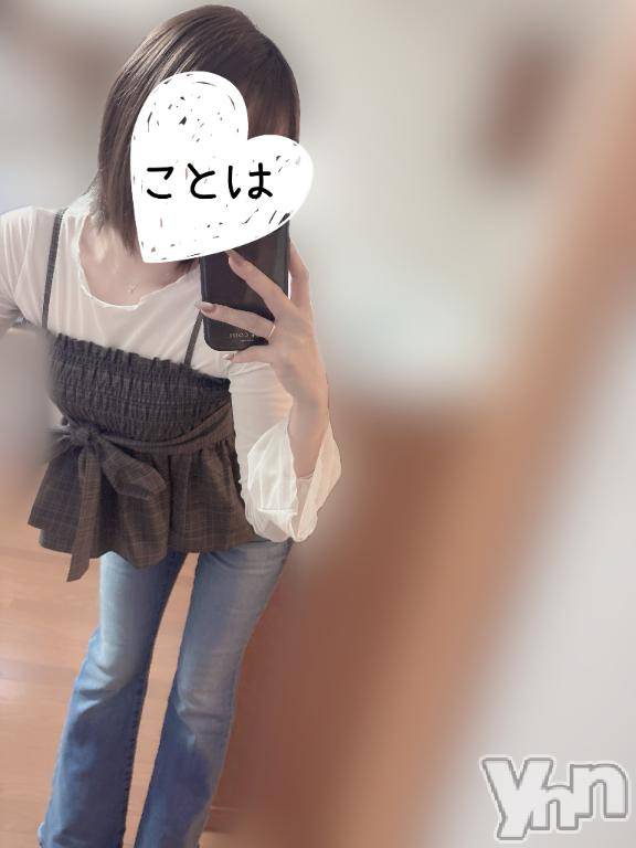 甲府デリヘル甲府人妻城(コウフヒトヅマジョウ)ことは(30)の2026年10月4日写メブログ「🍏変更あります🙇‍♀️！」