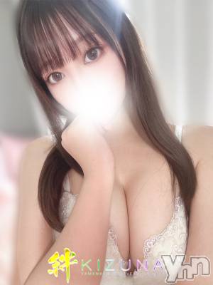 えま(21) 身長152cm、スリーサイズB90(F).W56.H88。甲府デリヘル 山梨デリヘル　絆　甲府店(ヤマナシデリヘル　キズナ　コウフテン)在籍。