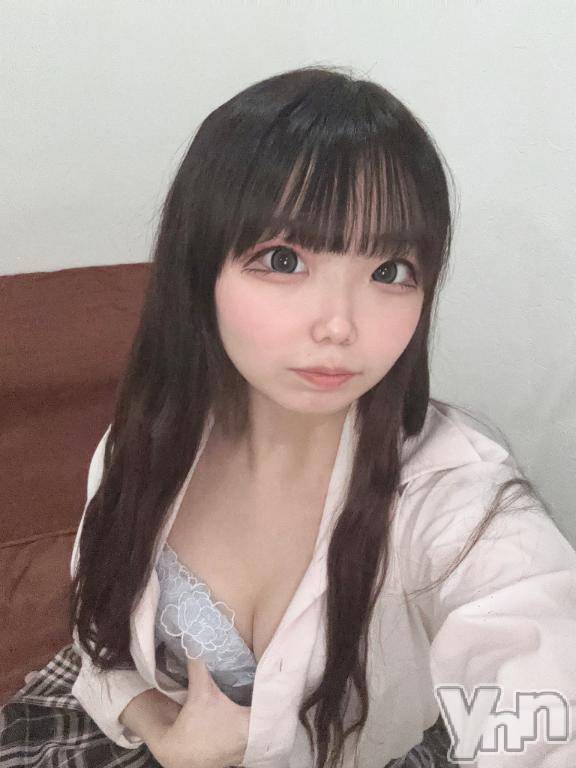 甲府ソープオレンジハウス かえで(19)の4月12日写メブログ「どっちが好き？🩷」