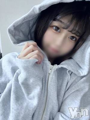 ひなた(20) 身長160cm、スリーサイズB89(E).W57.H90。甲府ソープ BARUBORA(バルボラ)在籍。