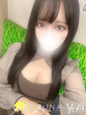 ももか(21) 身長156cm、スリーサイズB89(E).W56.H86。甲府デリヘル 山梨デリヘル　絆　甲府店(ヤマナシデリヘル　キズナ　コウフテン)在籍。