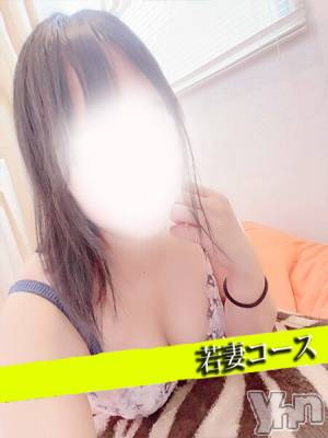 新人かのん(27) 身長150cm、スリーサイズB86(E).W58.H86。甲府デリヘル 甲府人妻隊(コウフヒトヅマタイ)在籍。