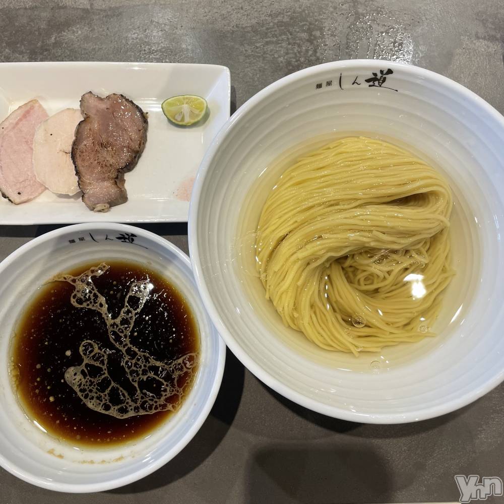 ���ܥ���Х��顦�����BRILLAR(�֥ꥸ�㡼��) �³��������Ϻ��9��9���̥�֥�����207.�ˤ�·���Фɤ�ʾ��Ǥ����ˤʤ��