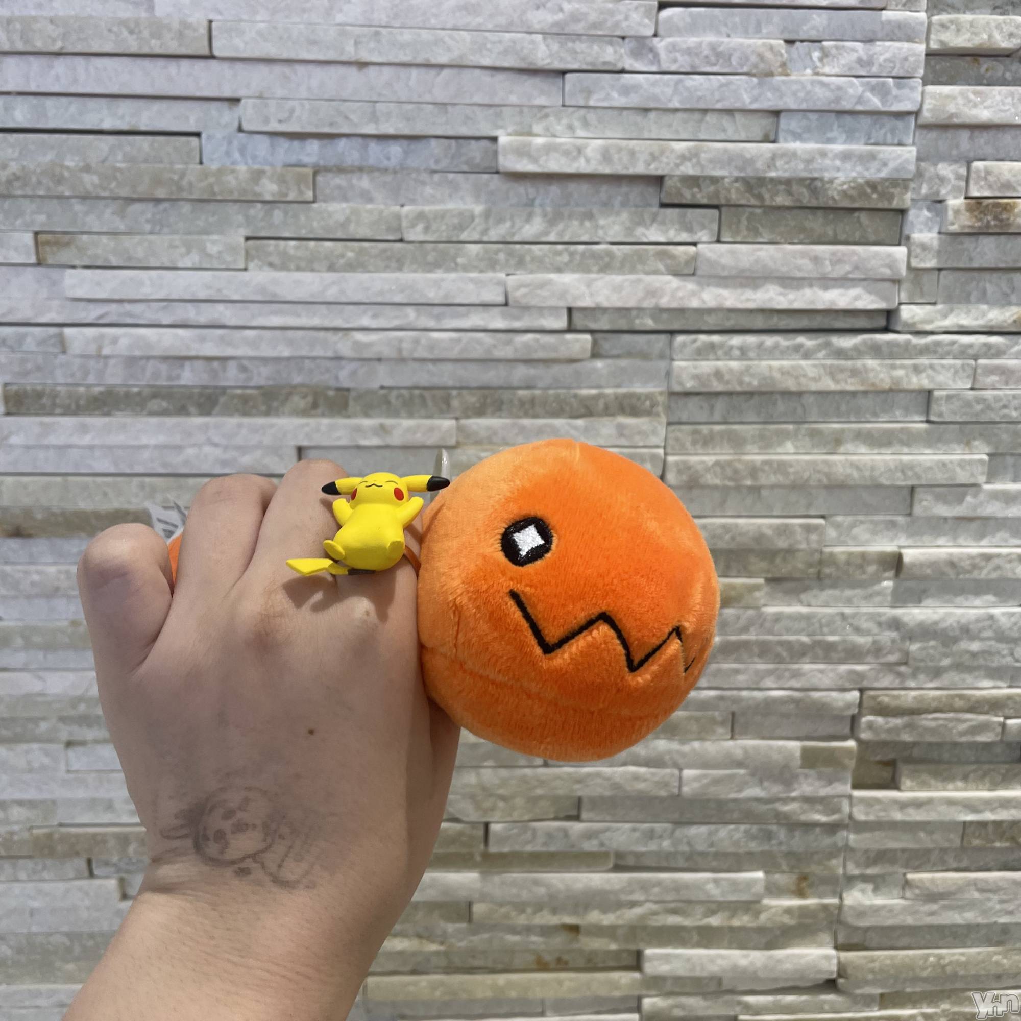 ���ܥ���Х��顦�����BRILLAR(�֥ꥸ�㡼��) ��2025ǯ12��1���̥�֥�����467.���饹�뤬����Ƥ��