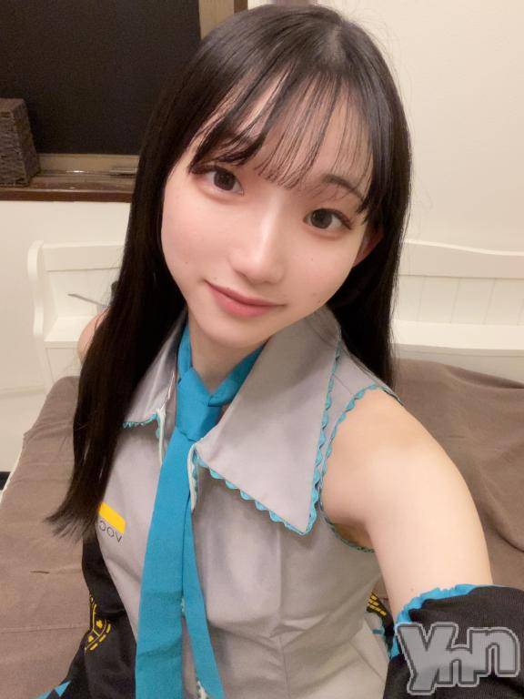 甲府ソープオレンジハウス みるく(24)の6月2日写メブログ「🩵これなーんだ！」