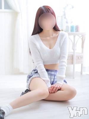 ひなた(23) 身長164cm、スリーサイズB86(F).W57.H83。甲府デリヘル LOVE CLOVER(ラブクローバー)在籍。