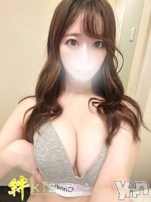 おうか(24) 身長160cm、スリーサイズB96(G以上).W56.H86。甲府デリヘル 山梨デリヘル　絆　甲府店(ヤマナシデリヘル　キズナ　コウフテン)在籍。