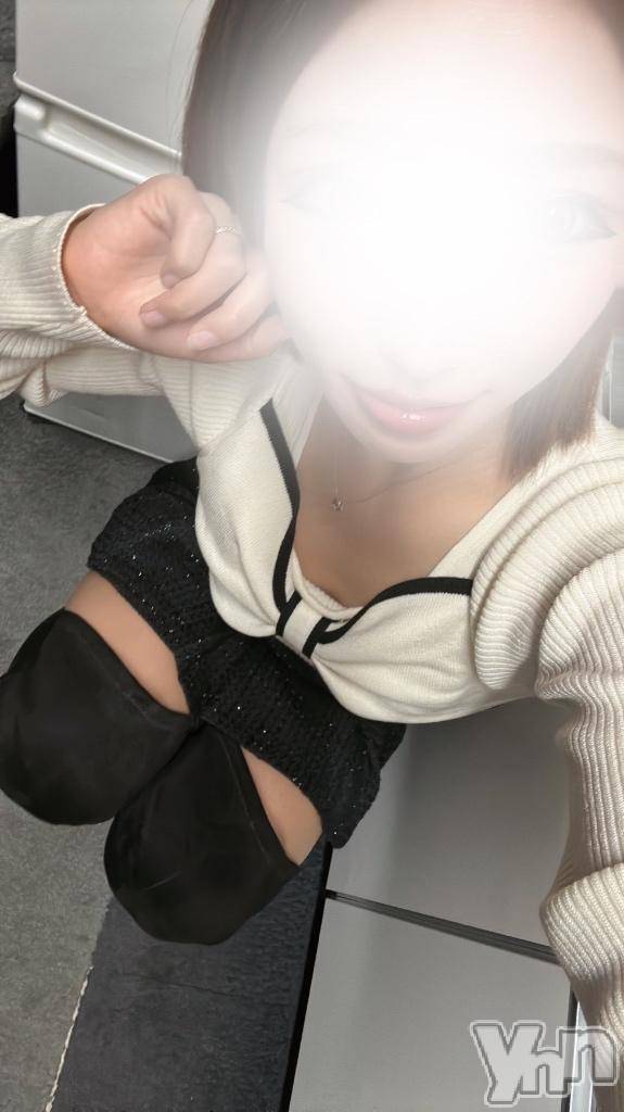 甲府デリヘル甲府人妻城(コウフヒトヅマジョウ)ももえ(28)の2026年1月4日写メブログ「出勤したよー♡」