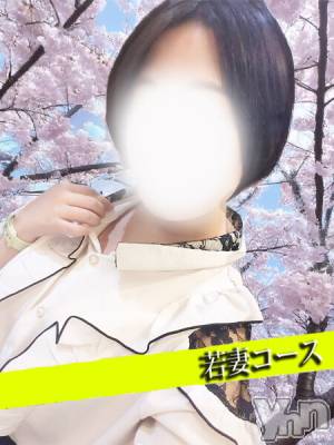 れんか(25) 身長142cm、スリーサイズB89(E).W59.H88。甲府デリヘル 甲府人妻隊(コウフヒトヅマタイ)在籍。