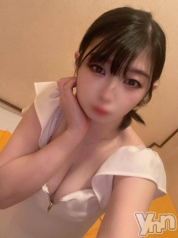 石和ソープ石和クリスタル(イサワクリスタル)あいか(25)の2025年12月10日写メブログ「まんなか🐱」