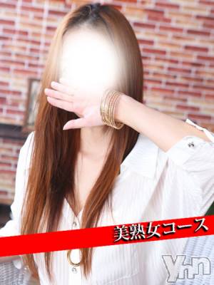 ななさ(43) 身長163cm、スリーサイズB84(C).W58.H86。甲府デリヘル 甲府人妻隊(コウフヒトヅマタイ)在籍。