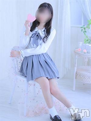 みや(21) 身長163cm、スリーサイズB86(D).W56.H85。甲府デリヘル LOVE CLOVER(ラブクローバー)在籍。