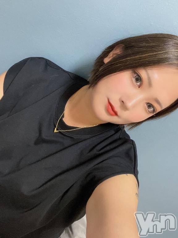 甲府デリヘル甲府人妻隊(コウフヒトヅマタイ)りな(26)の2025年10月12日写メブログ「居るよ～😌」