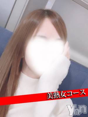 かずは(40) 身長149cm、スリーサイズB79(C).W57.H85。甲府人妻デリヘル 甲府人妻隊(コウフヒトヅマタイ)在籍。