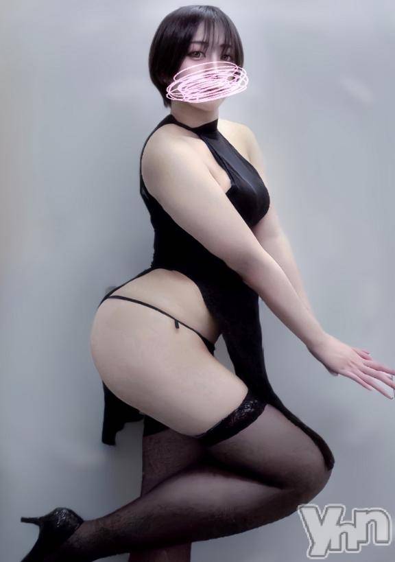 甲府ソープオレンジハウス かなみ(23)の11月23日写メブログ「🌹𝐒𝐞𝐱𝐲な𓆩💭😈💭𓆪は嫌い？︎💕︎︎💕︎」