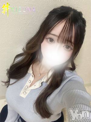 れんか(20) 身長160cm、スリーサイズB100(G以上).W56.H88。甲府デリヘル 山梨デリヘル　絆　甲府店(ヤマナシデリヘル　キズナ　コウフテン)在籍。