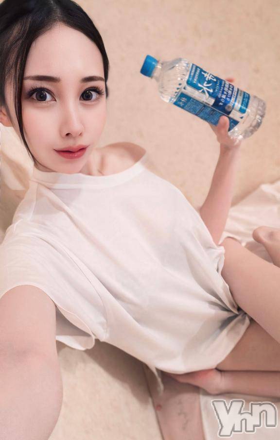 石和ソープ石和クリスタル(イサワクリスタル) あきら(28)の12月6日写メブログ「🐬お供は◯水🐬」