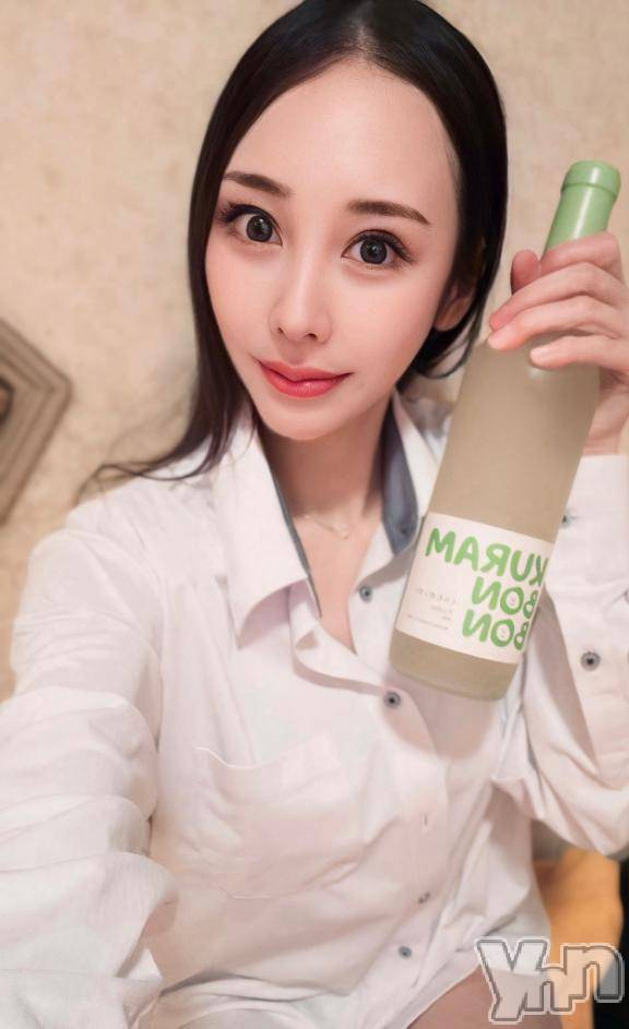 石和ソープ石和クリスタル(イサワクリスタル)あきら(28)の2025年11月4日写メブログ「🍐かぷかぷ…🍐」