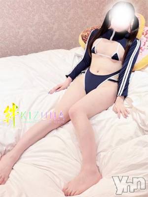 りく(20) 身長156cm、スリーサイズB86(C).W54.H82。甲府デリヘル 山梨デリヘル　絆　甲府店(ヤマナシデリヘル　キズナ　コウフテン)在籍。