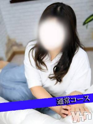 れな(33) 身長153cm、スリーサイズB83(B).W61.H87。甲府デリヘル 甲府人妻隊(コウフヒトヅマタイ)在籍。