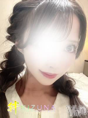 まお(21) 身長156cm、スリーサイズB91(F).W56.H86。甲府デリヘル 山梨デリヘル　絆　甲府店(ヤマナシデリヘル　キズナ　コウフテン)在籍。