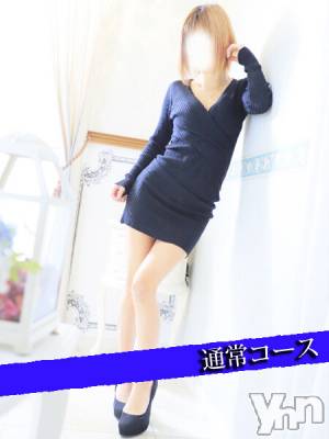 りる(33) 身長143cm、スリーサイズB87(E).W53.H80。甲府デリヘル 甲府人妻隊(コウフヒトヅマタイ)在籍。