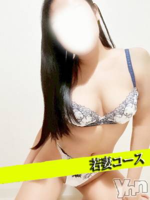 ひびき(25) 身長153cm、スリーサイズB88(E).W59.H85。甲府デリヘル 甲府人妻隊(コウフヒトヅマタイ)在籍。