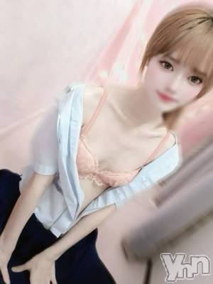 みほ(18) 身長155cm、スリーサイズB75(A).W54.H84。甲府ソープ オレンジハウス在籍。