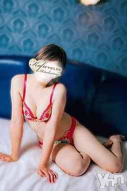 なお(18) 身長130cm、スリーサイズB0(A).W0.H0。甲府デリヘル 甲府人妻城(コウフヒトヅマジョウ)在籍。