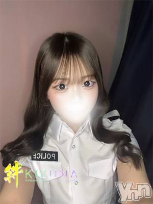 りり(19) 身長161cm、スリーサイズB89(E).W56.H84。甲府デリヘル 山梨デリヘル　絆　甲府店(ヤマナシデリヘル　キズナ　コウフテン)在籍。