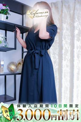 ゆり(42) 身長160cm、スリーサイズB92(F).W60.H90。甲府デリヘル 甲府人妻城(コウフヒトヅマジョウ)在籍。